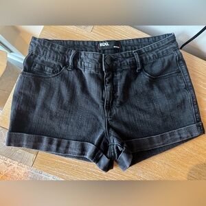 BDG Urban Outfitters Women’s Black Denim Cuffed Shortie Shorts, Size 31 - EUC!